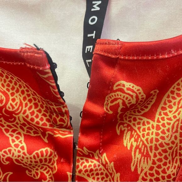 Motel Elci Corset Top XL In Dragon Flower Red Gold Crop Top - Picture 10 of 10